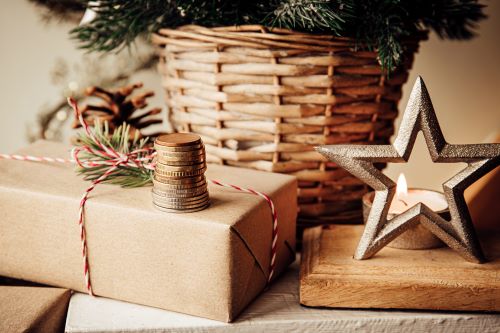 Holidays__Managing_Debts.jpg